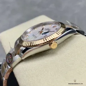 Oysterclasp with Easylink extension on the two-tone Datejust bracelet