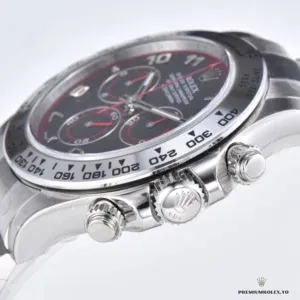 Tachymeter bezel and dial edge on the black Daytona reference