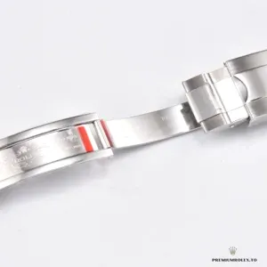 Crown and chrono pushers from the side of the 116519 case