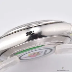 Daytona 116520 angled view showing dial depth and case proportions