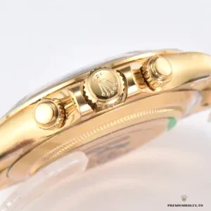 Side profile of the Daytona 116528 case with pushers and crown