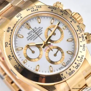 Close-up of white dial with black chronograph subdials on the 116508