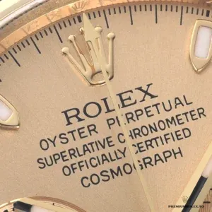 Rolex Daytona 116508 bracelet stretch on flat surface