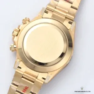 Yellow gold-plated Oyster bracelet links and Oysterclasp on the 116508