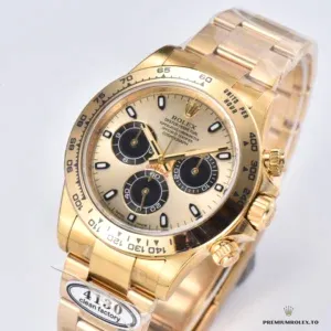 Wrist shot of the Daytona 116508-0014 champagne gold on Oyster
