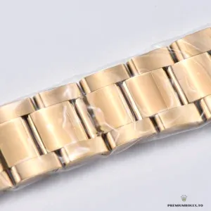 Close-up of champagne dial with recessed chronograph subdials
