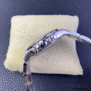 Rolex Daytona 116509 full watch view with bracelet extended