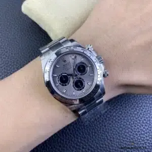 Daytona 116509 caseback showing screw-down construction and finishing