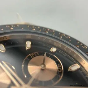 Tachymeter scale on the black Cerachrom bezel insert