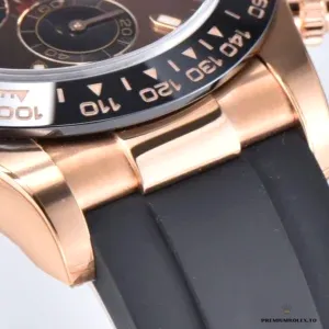 Wrist shot of the Daytona 116515LN brown dial on Oysterflex