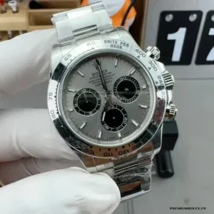 Tachymeter scale legibility detail on the 126509 white gold-plated bezel