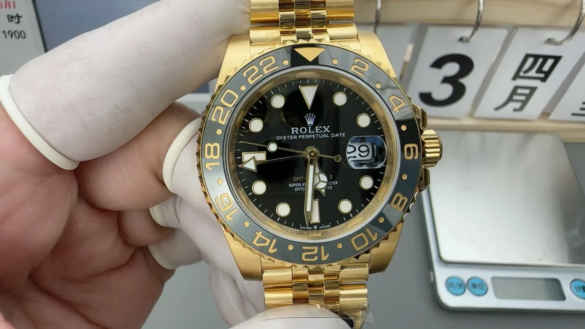 Replica Rolex Greenwich II series M126718GRNR-0001 40mm - Image 3