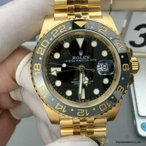 Side profile of the 126718GRNR showing bidirectional bezel and screw-down crown