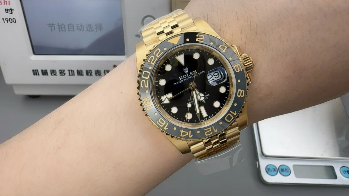 Replica Rolex Greenwich II series M126718GRNR-0001 40mm - Image 2