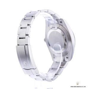 Oyster Perpetual 277200 beige dial on wrist with Oyster bracelet