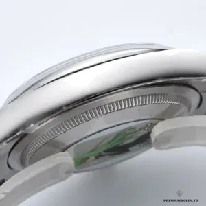 Rolex Oyster Perpetual 126000 full bracelet and case overview