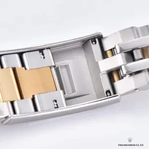 Glidelock clasp extension mechanism on the Submariner bracelet