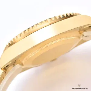 Oyster bracelet centre polished links in yellow gold plating on the 126618LN