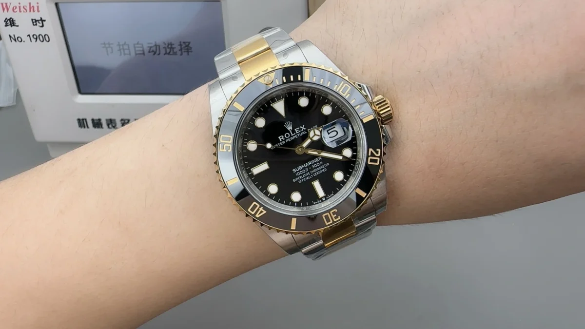 Replica Rolex Submariner series m126613ln-0002 41mm - Image 2