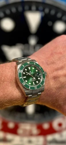 Replica Rolex Submariner 116610LV 40mm Hulk