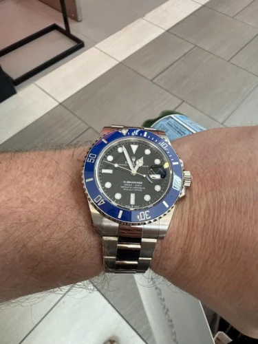 Replica Rolex Submariner “Cookie Monster” 41mm Black Dial 126619LB