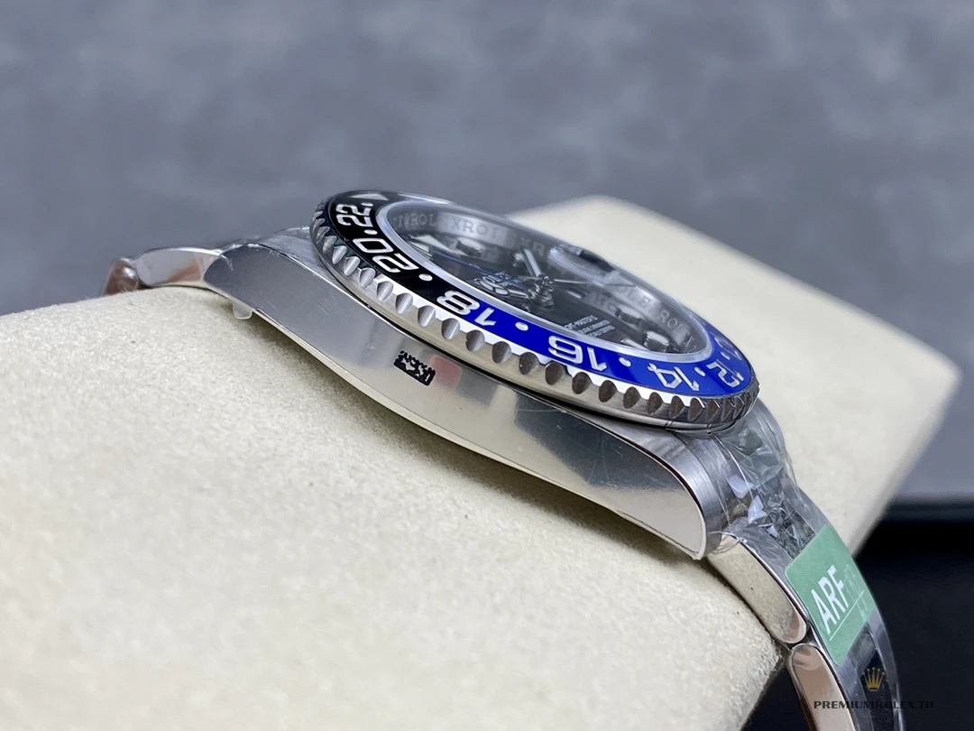 Replica Rolex GMT-Master II 116710BLNR-0002 40mm - Swiss-Made Clone Watch