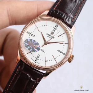 White dial close-up with applied Everose gold hour markers