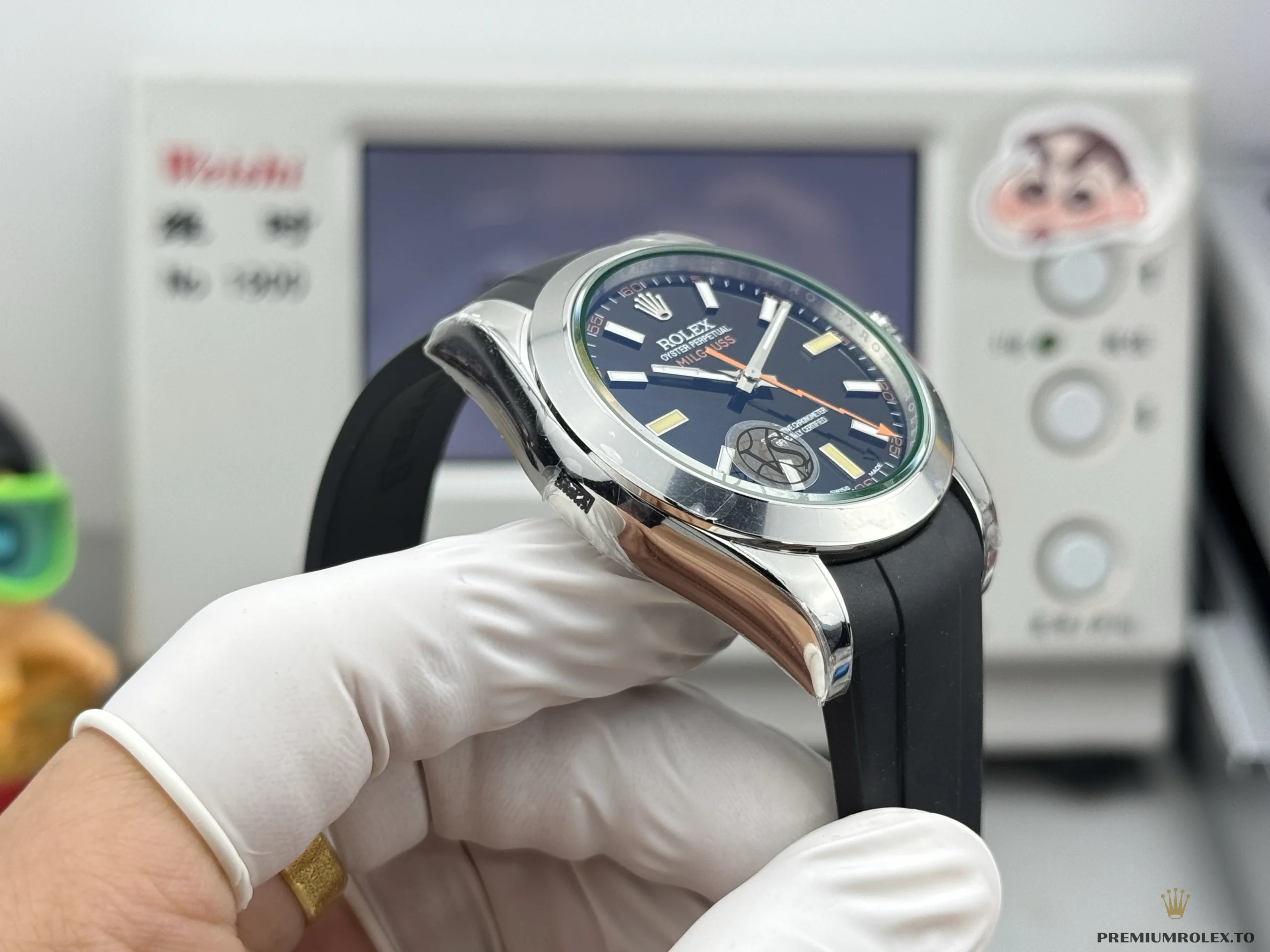 Fake Rolex MILGAUSS 40mm 116400GV - 1:1 Swiss Replica Watch