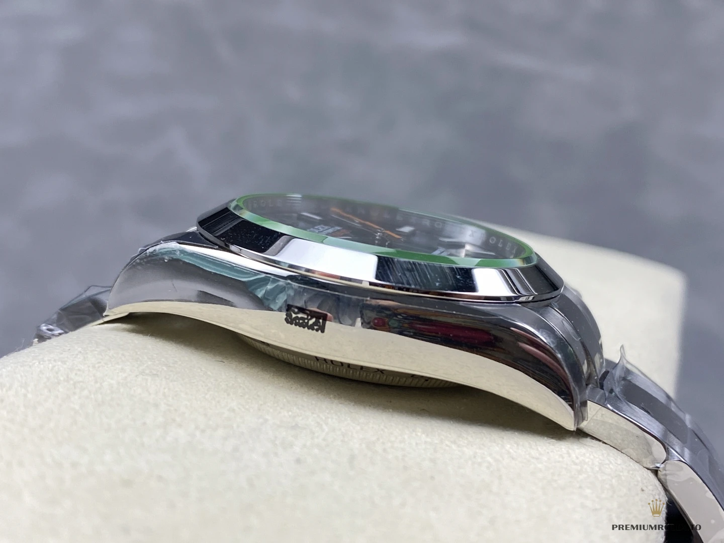 Superclone Rolex Milgauss 40mm Blue Dial 116400GV - Best Quality Replica Watch