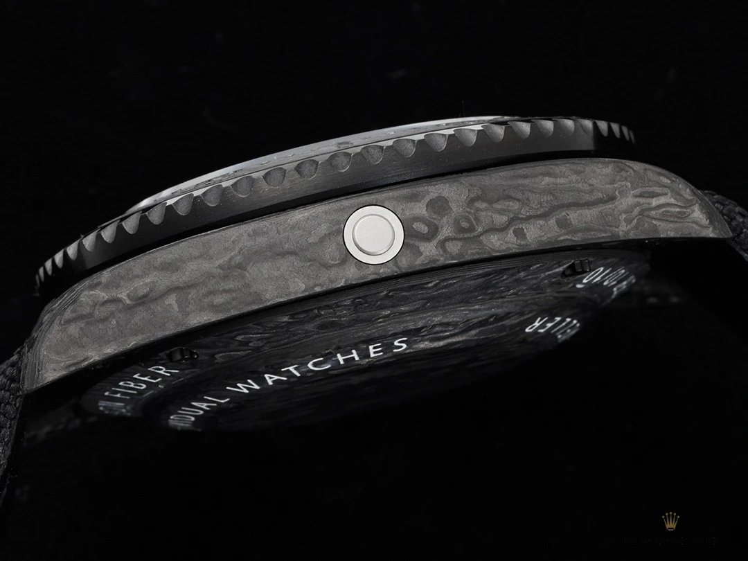 Superclone Rolex Sea Dweller full carbon black 43mm - Swiss-Made Clone Watch