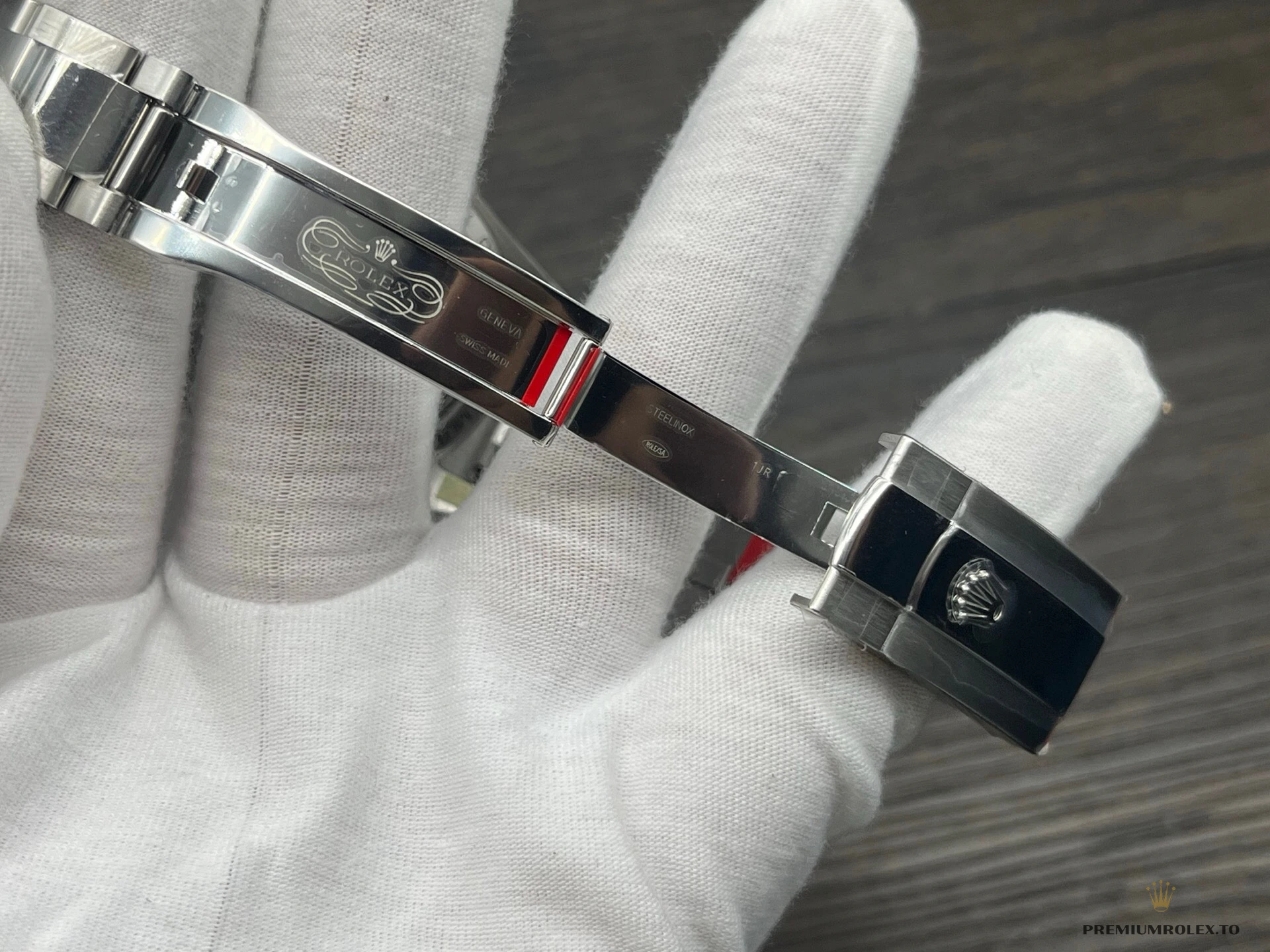 Fake Rolex Milgauss 40mm Green Black 116400GV - Affordable Super Clone Watch