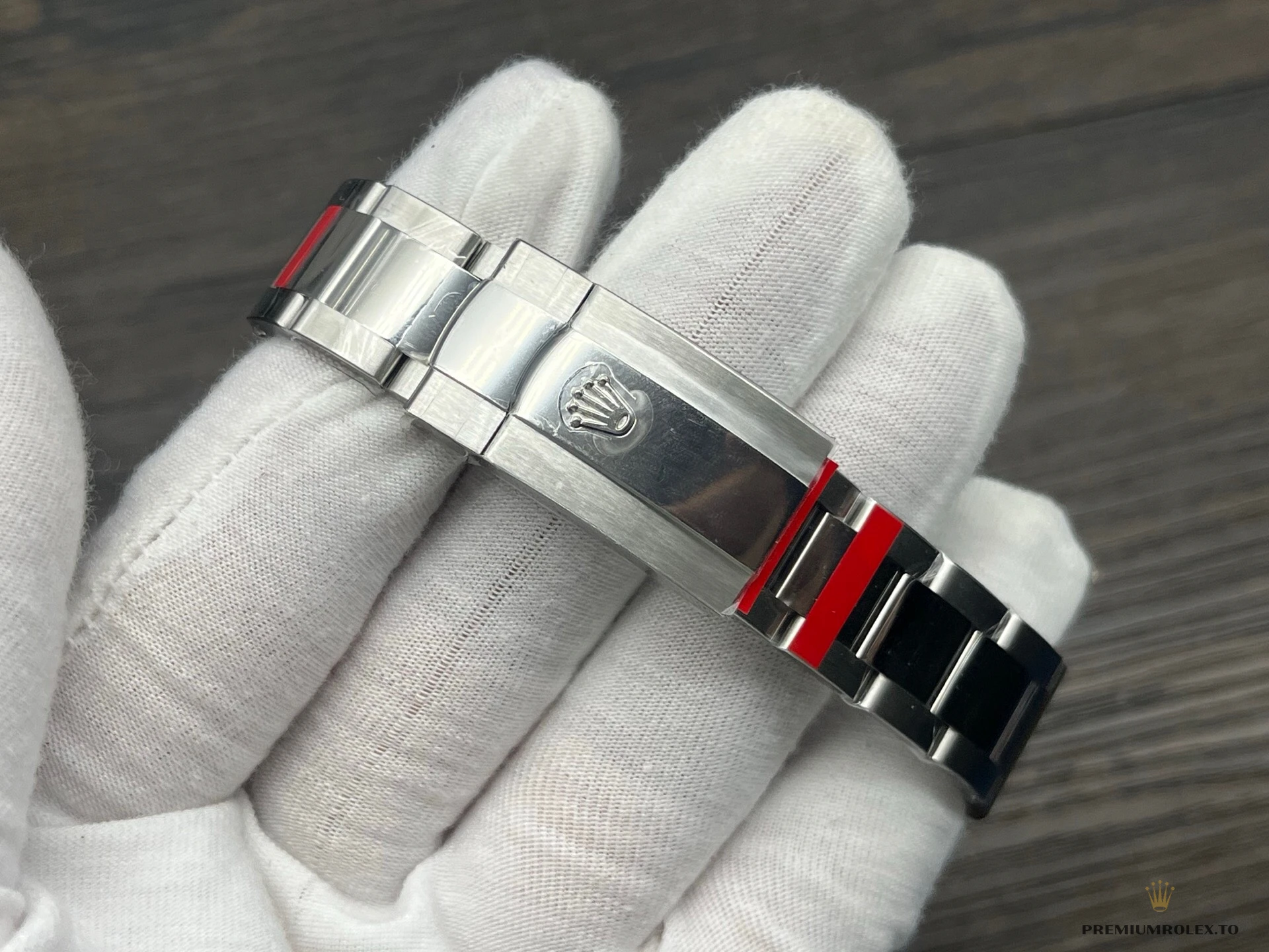 Fake Rolex Milgauss 40mm Green Black 116400GV - Luxury Replica Watch