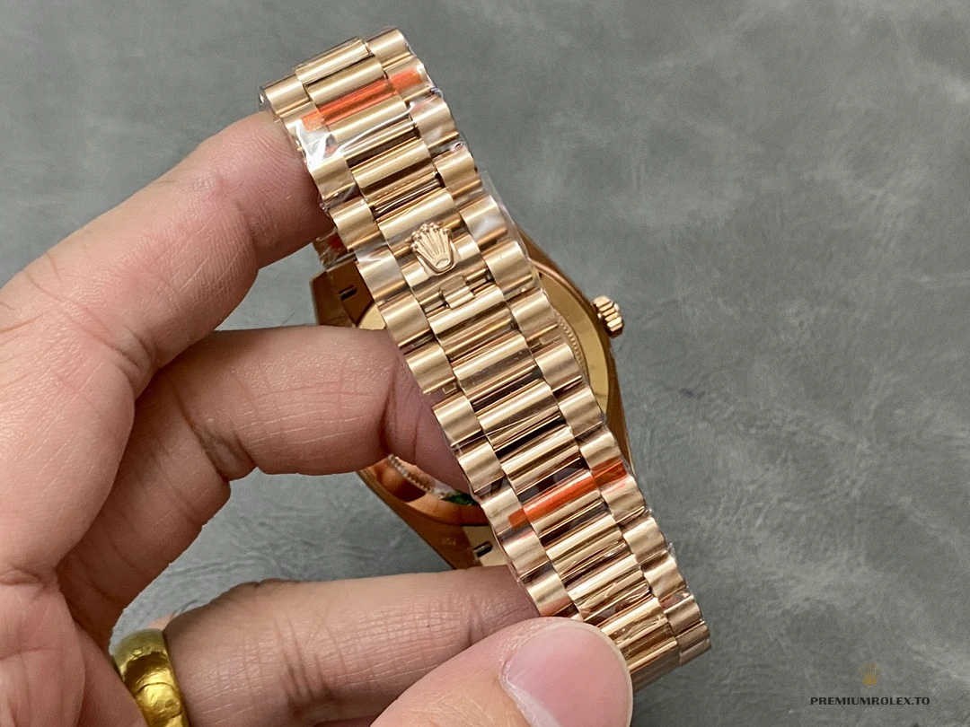 Replica Rolex Day-Date 40mm 228235 Sundust dial - Premium Super Clone Watch