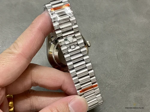 Replica Rolex Day-Date 40mm Blue Arabic Dial 228206 - Swiss Movement Replica Watch