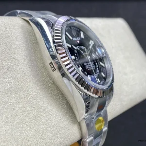 Sky-Dweller 326934 at angle showing annual calendar month indicators