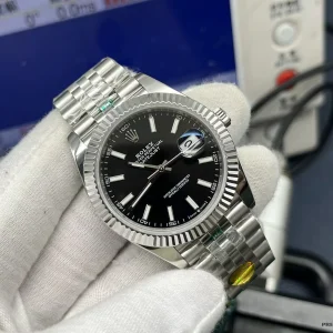 Side profile of Datejust 126334 showing fluted bezel and case proportions