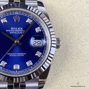 Crown and mid-case side view of Datejust 41mm Oystersteel