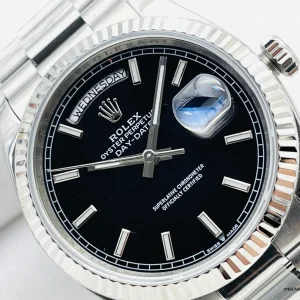 Side profile of the 228236 displaying 40mm case lines