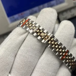 Two-tone Jubilee bracelet links on the Datejust 279171