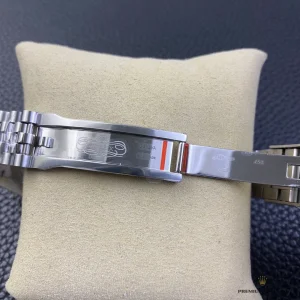 Date window with Cyclops magnification on the grey dial
