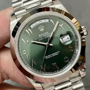 Rolex Day-Date 228206 President bracelet and concealed Crownclasp
