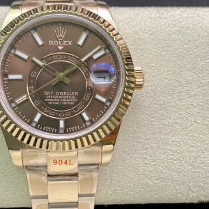 Side profile of Sky-Dweller 326935 chocolate in Everose gold plating with fluted bezel
