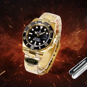 Side profile of gold Submariner 116618LN displaying case thickness and lugs