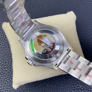 Side angle of Yacht-Master 40mm showing bezel profile and Oyster bracelet