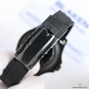 Full strap and case laid flat showing overall proportions of 226659