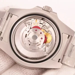 Submariner VS3145 Glidelock clasp detail with fine-adjustment mechanism