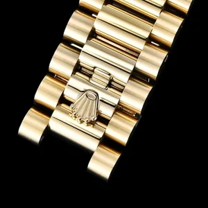 Day-Date M228238 interior bracelet links showing semi-circular construction